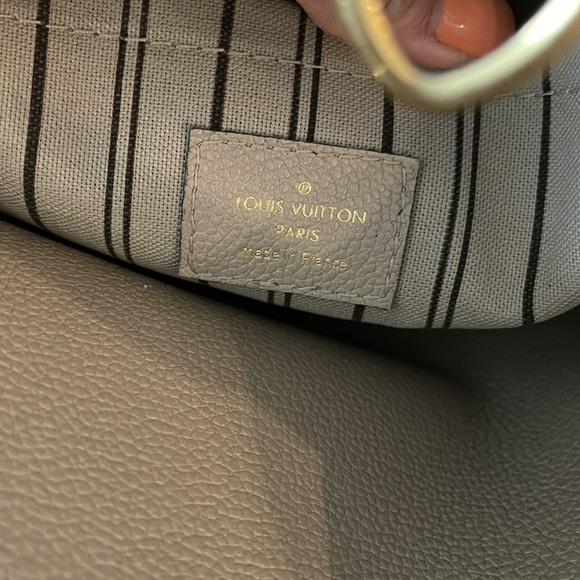 **SOLD** Louis Vuitton vintage MONTAIGNE MM - Picture 6 of 8